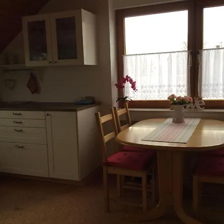 شقة Ferienwohnung-loesch نوينبورغ أم راين